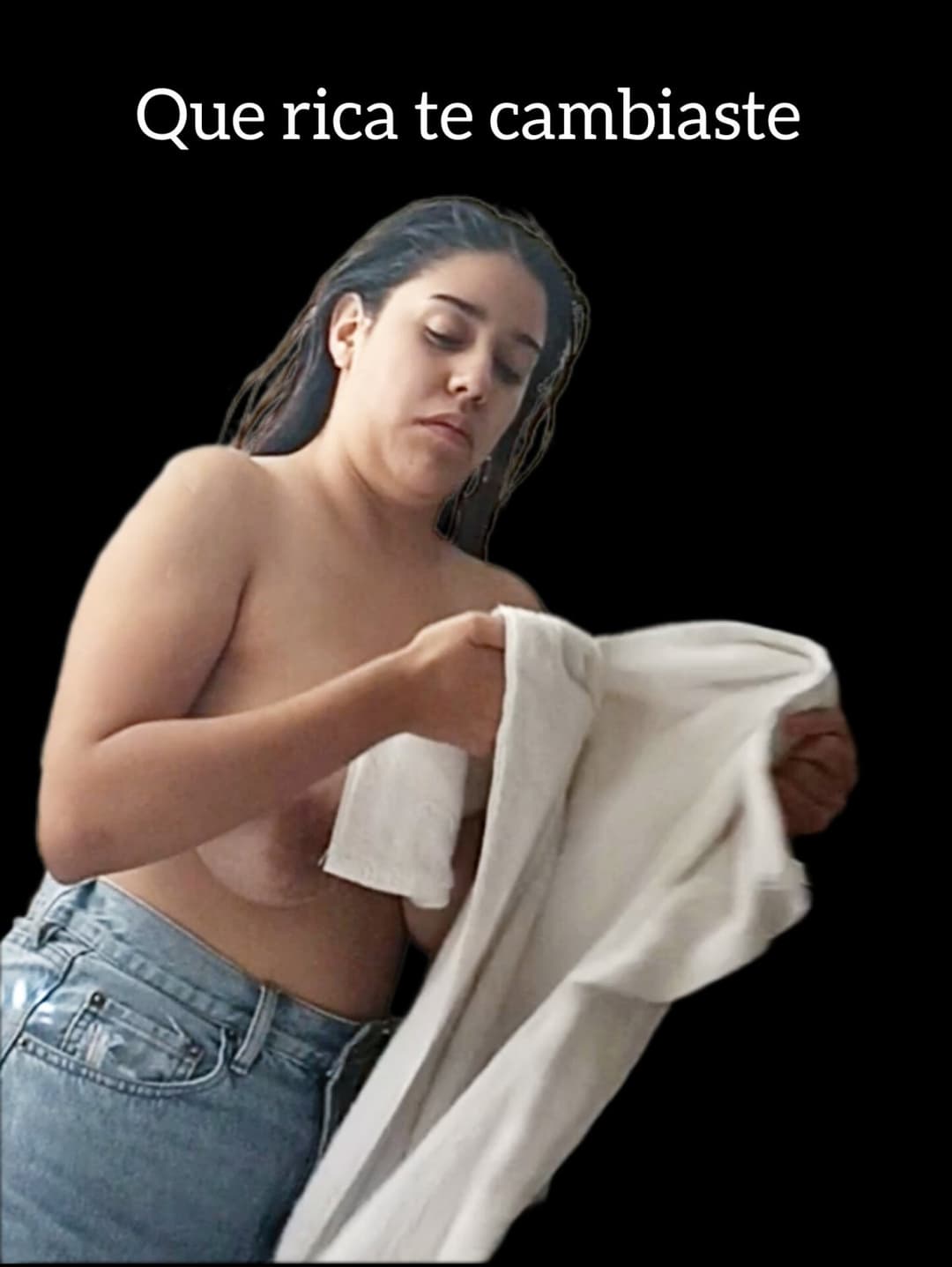 Putita tetona cambiándose espiada , spying on a big titted slut changing clothes