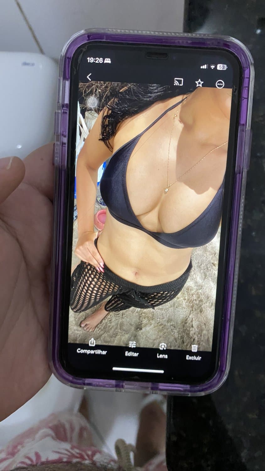 Click to view full size Morena flagra rapido no banho