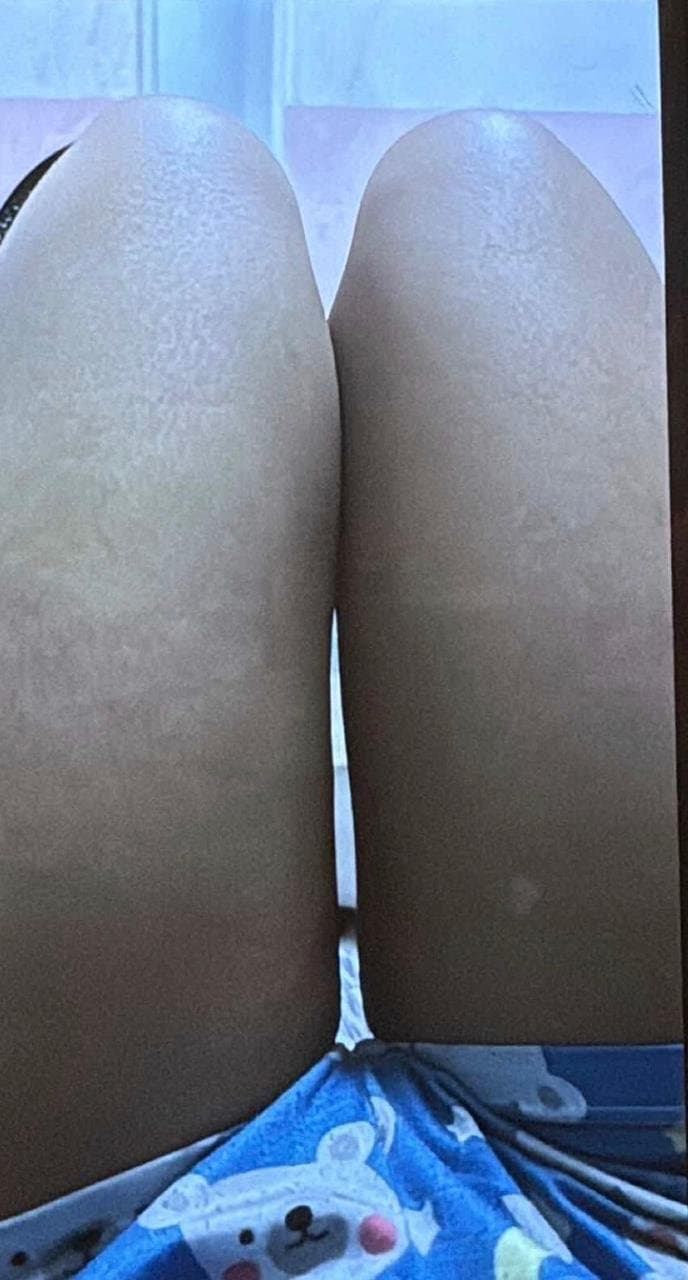 Novinha safada de pijama