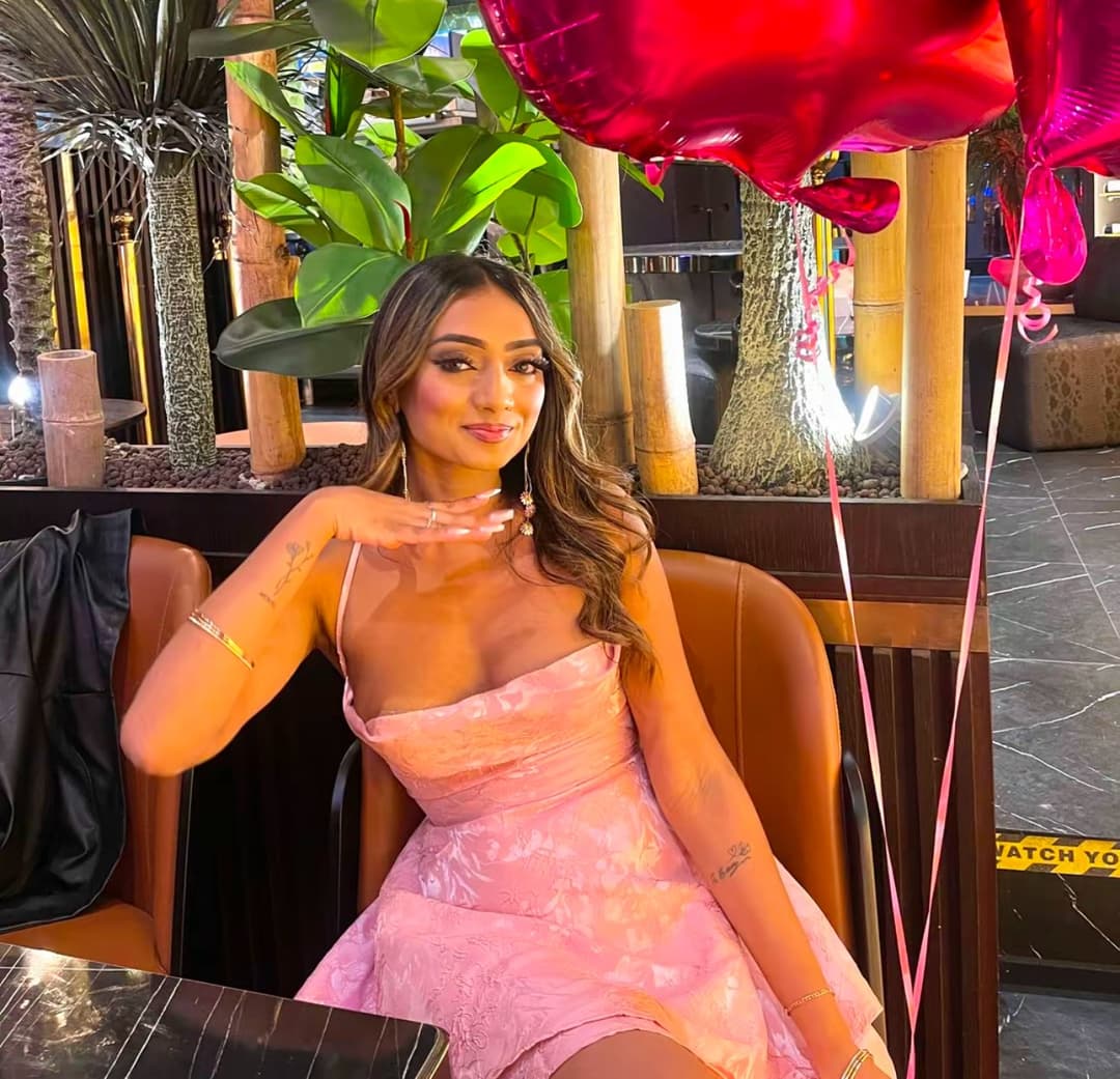 Tamil Indian hot girl brown desi paki dm submission