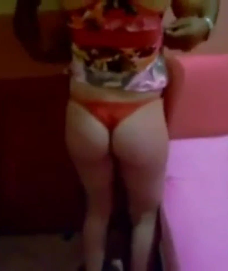 Marido filmando esposa gostosa cavala metendo com amigo dotado comedor casa Swing casada