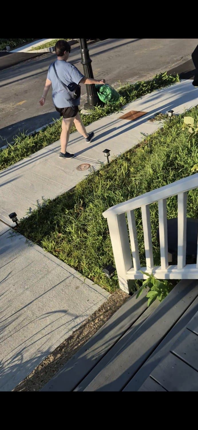 Flashing my dick in public to lady walking by