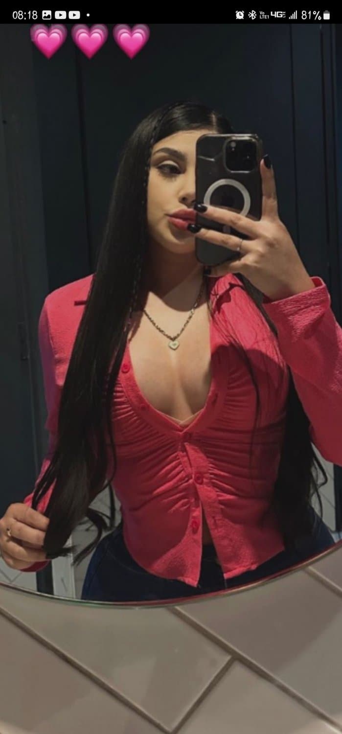 Chica buchona hermosa y de muy buen cuerpo