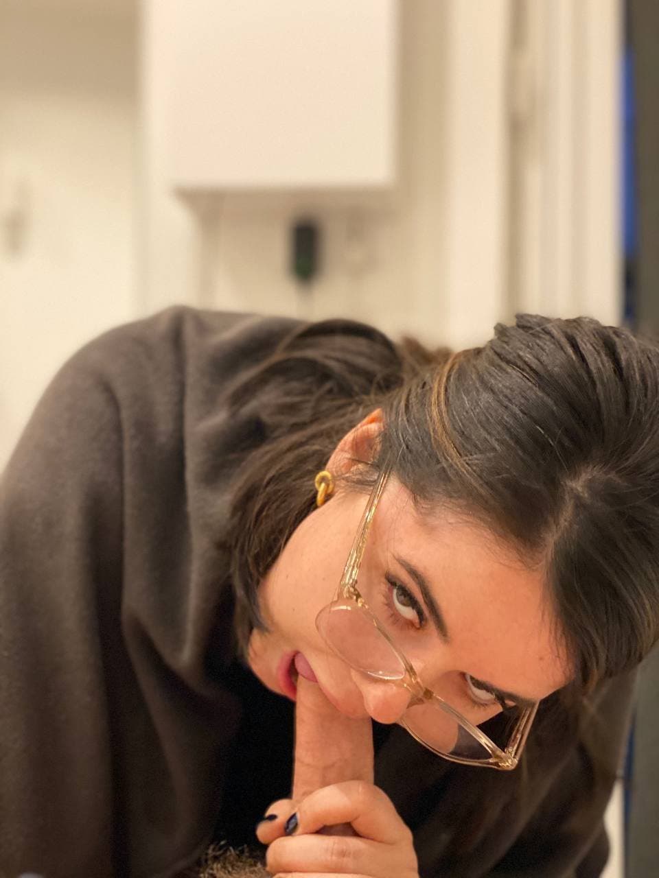 Channel dedicated to her face on tele