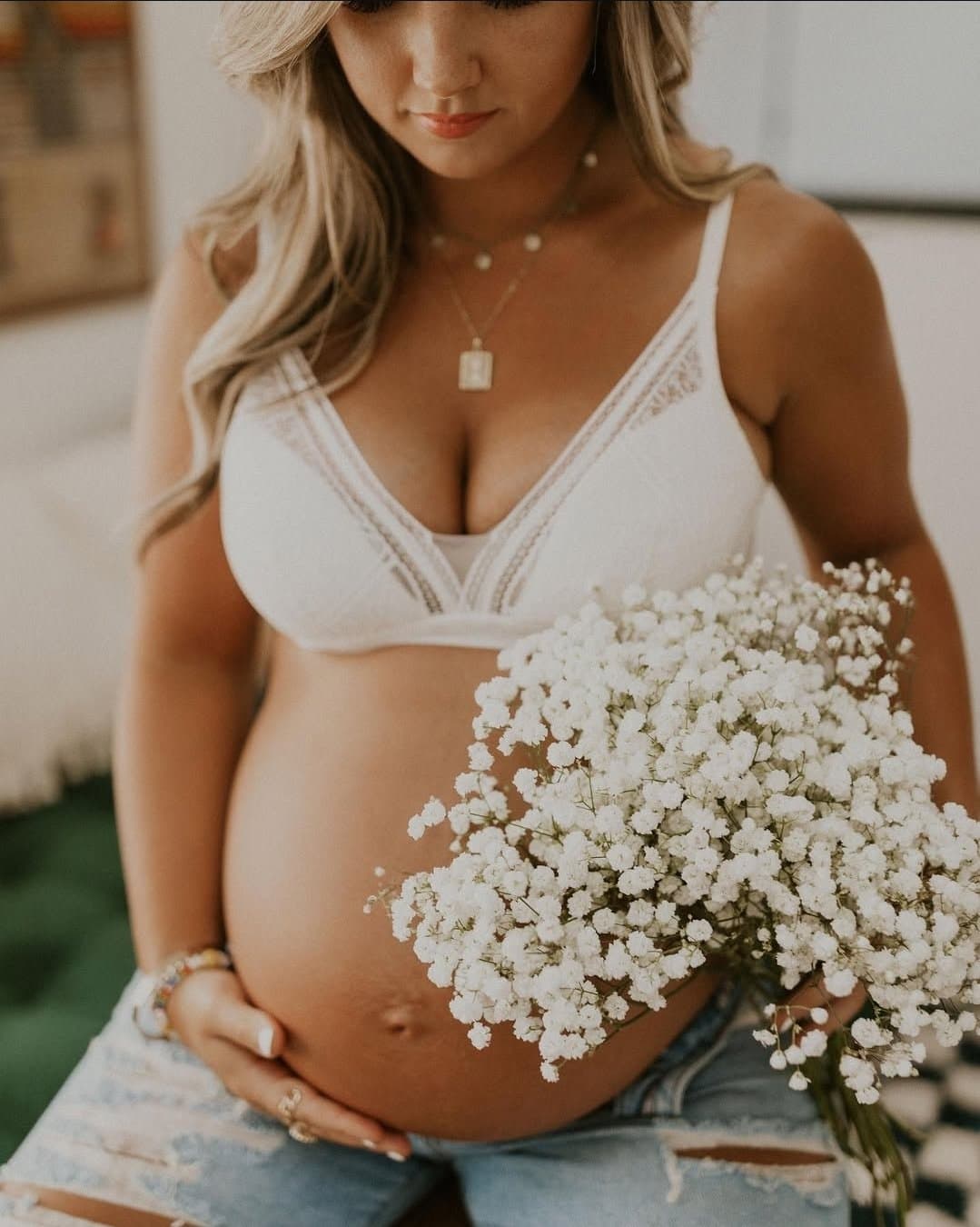 Hot Southern wife and mama Instagram influencer.