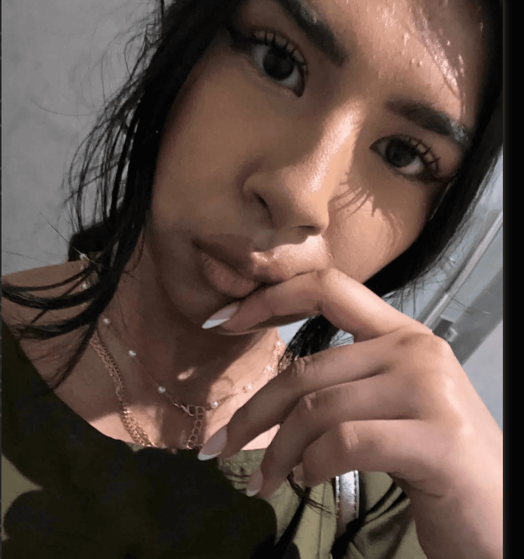 Nuha Rahman 18yo Virgin From Manchester UK