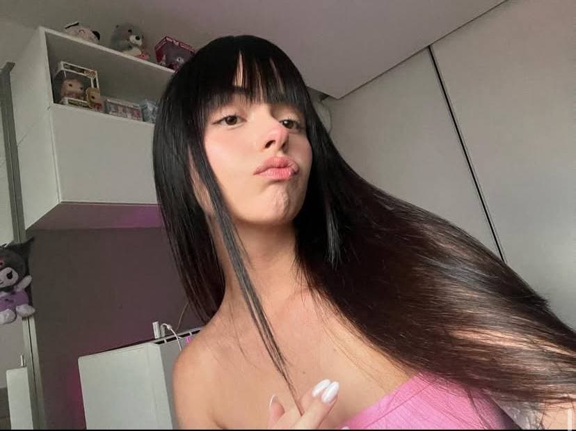 Young hot slut, amazing faceporn. Big boobs