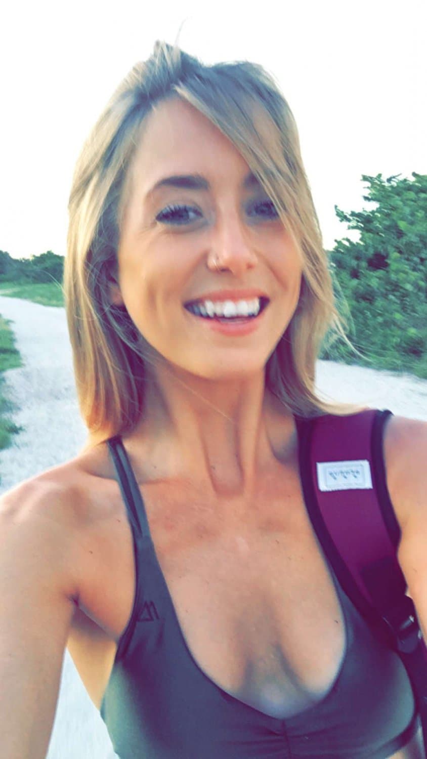 Skinny Milf Allie Wes