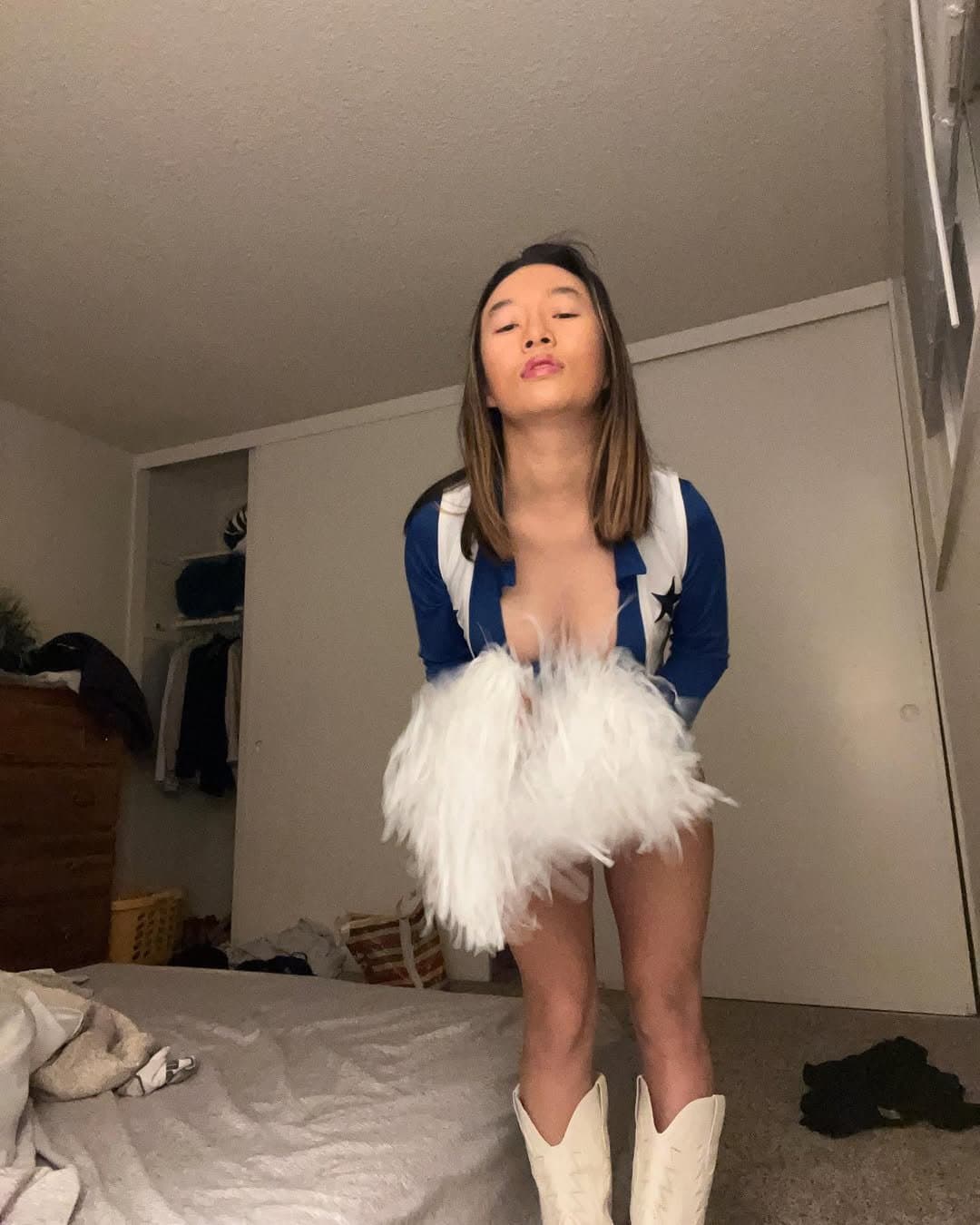 ?? Sydney, asian try on haul girl showing body in bikinis (șÿďńëÿķöņġ1)