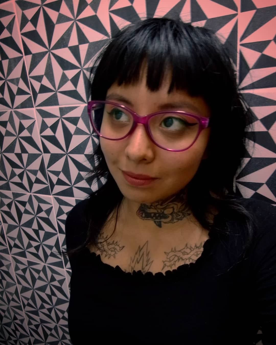 una feminazi enojada con los hombres, pero como le encanta la verga!