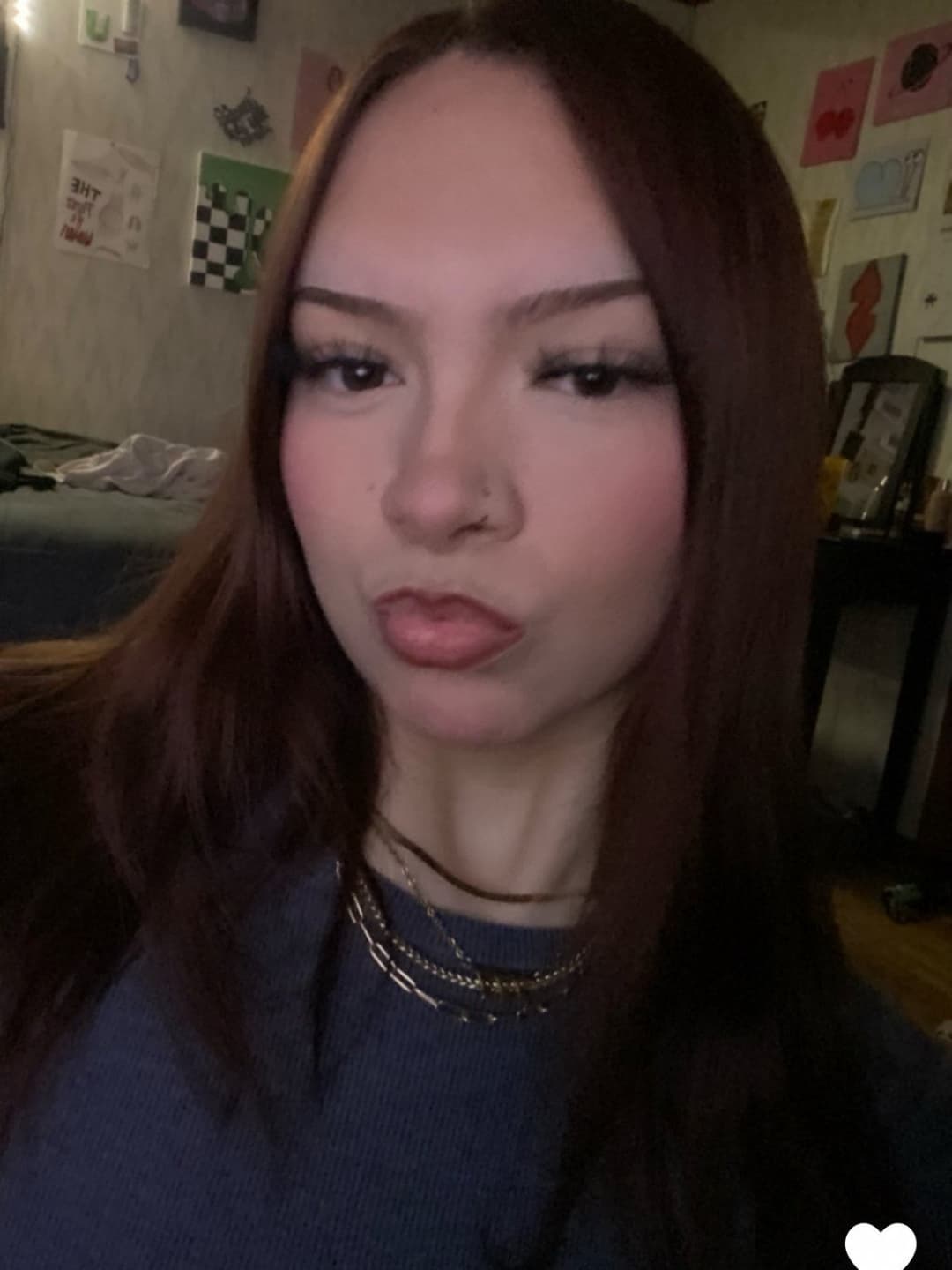 big booty latina teen makes it clap loud