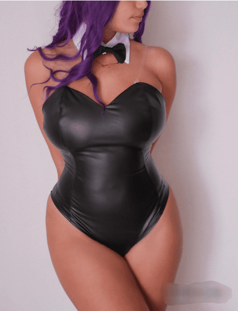 Click to view full size Sexy Christian Girl Showing her Body (SpicyHoney)