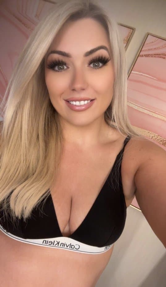 Hot milfs spicy pics leaked