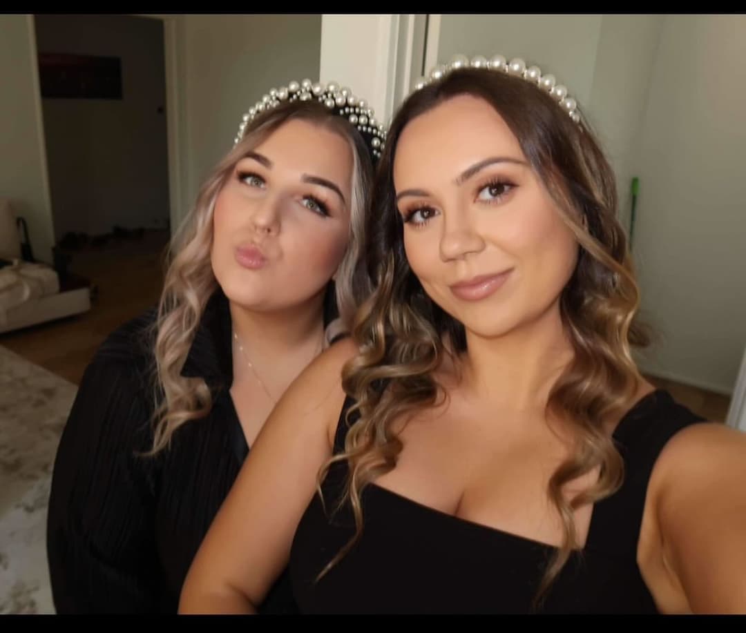 Kik fitfunseeker to discuss this blonde Aussie bbw and her fuckable face and DSLs. Tribs, edits, cap