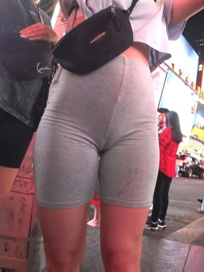 Voyeur Phat Cameltoes in Public