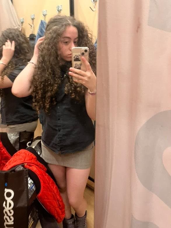 Click to view full size Jeune algérienne cheveux bouclé