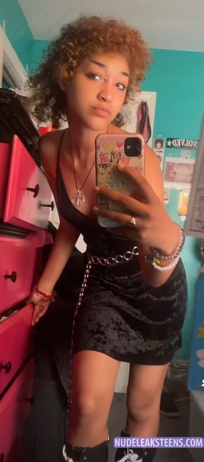 Click to view full size curly head emo ebony nudes