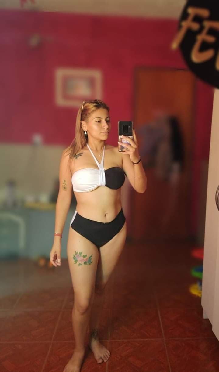 Click to view full size Lindo gato me salió la nena uff