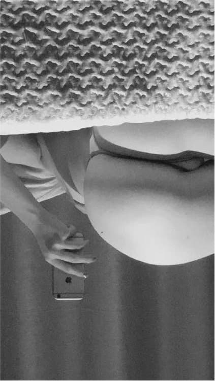 Thic white slut shows her slutty ass to the world (ass) (bent over) (exposing holes) (slut show)