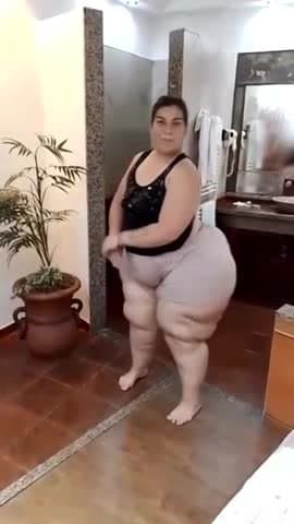 EPORNER.COM - [xMQKetngzBh] Pame Pear Butt Shake (480)