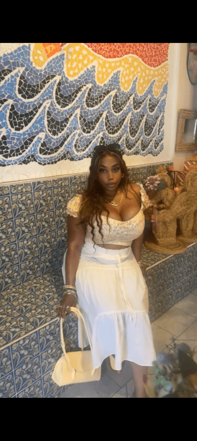 Click to view full size Puerto Rican right wing maga thot