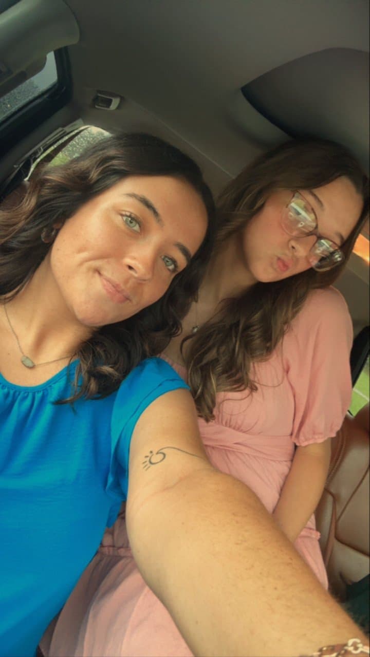 Left or right taylor or keely