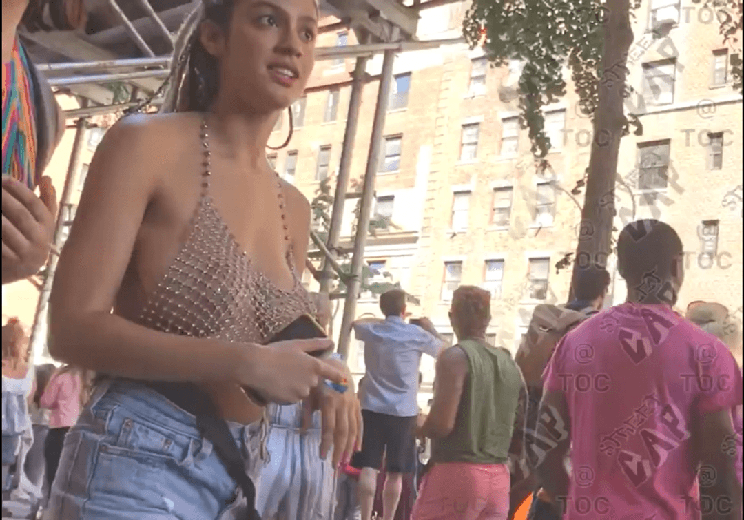 Click to view full size Ravers in sexy pearls top with huge areolas ???