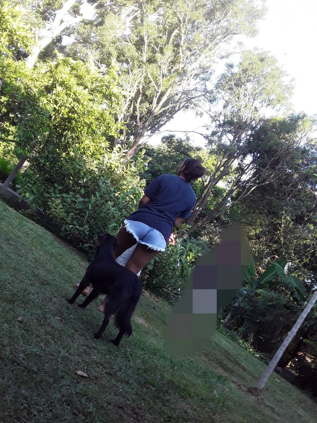 Morena Rabuda deliciosa com seu Shortinhos Safado