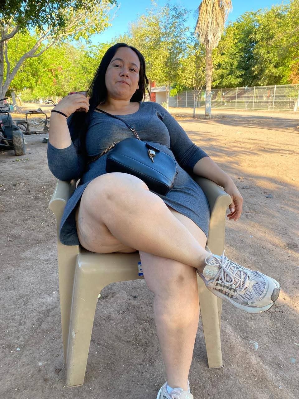 PEAR SHAPE THICK CURVY LATINA SSBBW BIG BOOTY ASS