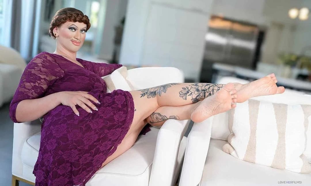 Fat ass Doris from Shrek 2 gets rammed by Prince Charming