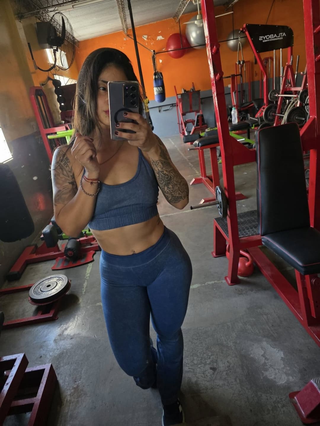 Culona Argentina/Big Thick Ass Argentina -- (NoNude/Soft)