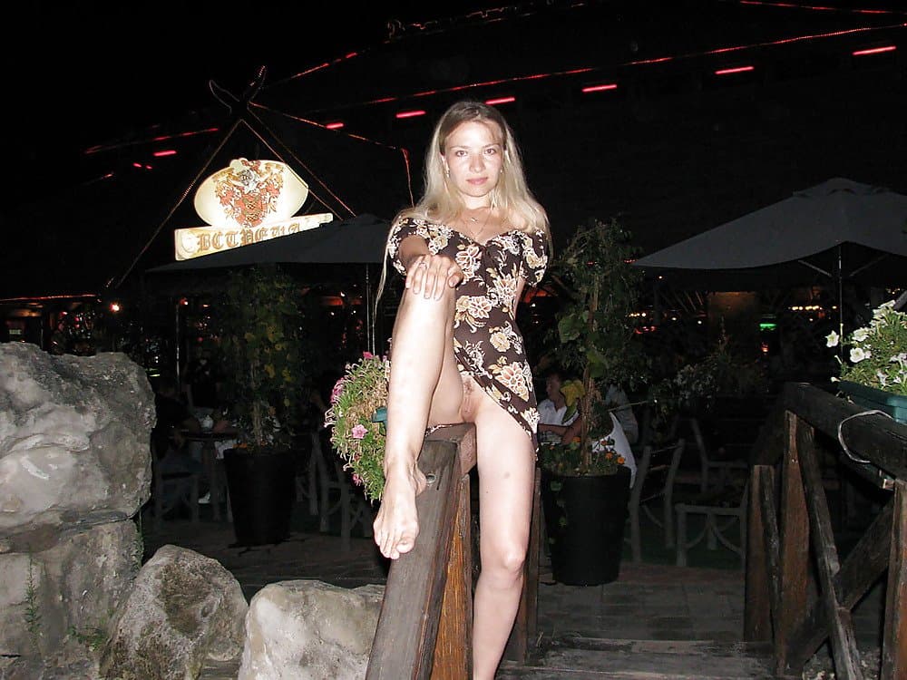 Bottomless Girls in Public 5