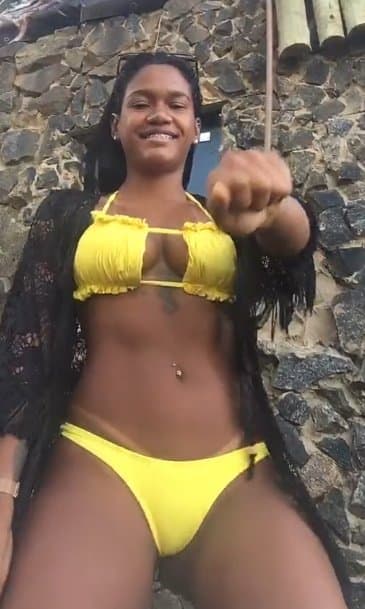 Laine Silva pretinha du bucetão