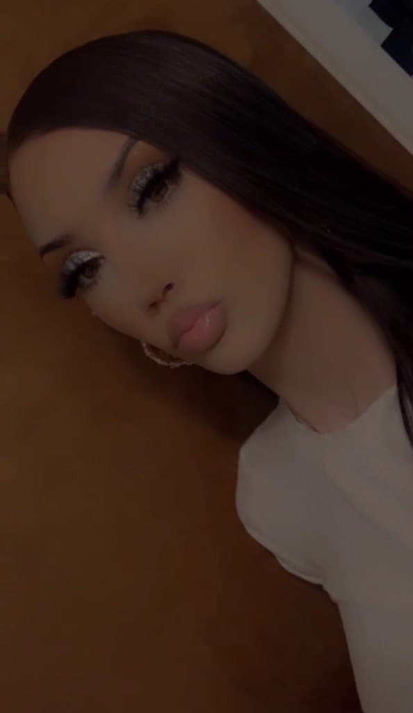 Click to view full size 23 year old Skinny Escort that I f yesterday