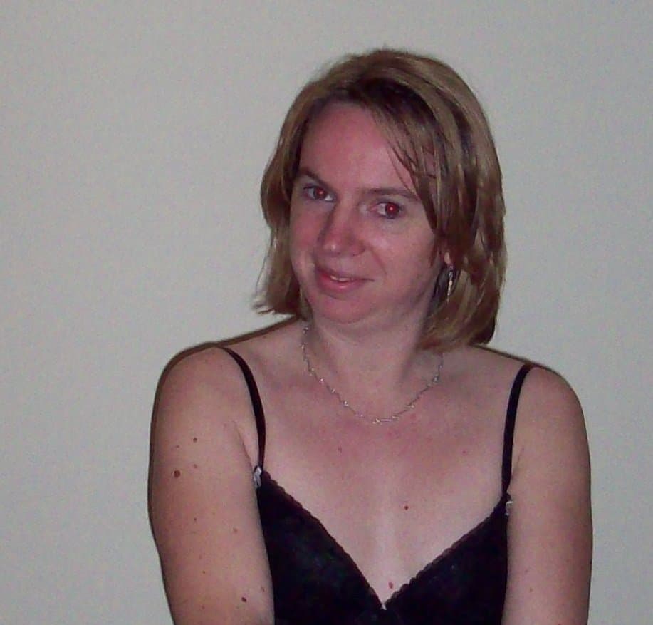 Bitchy teacher Cindy humiliates her husband