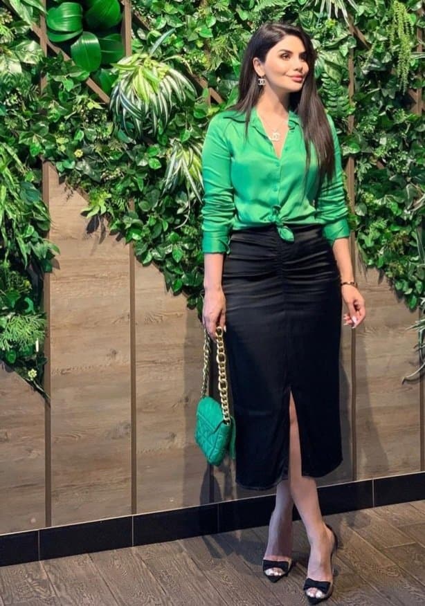 Sexy glamour feet pedicure woman