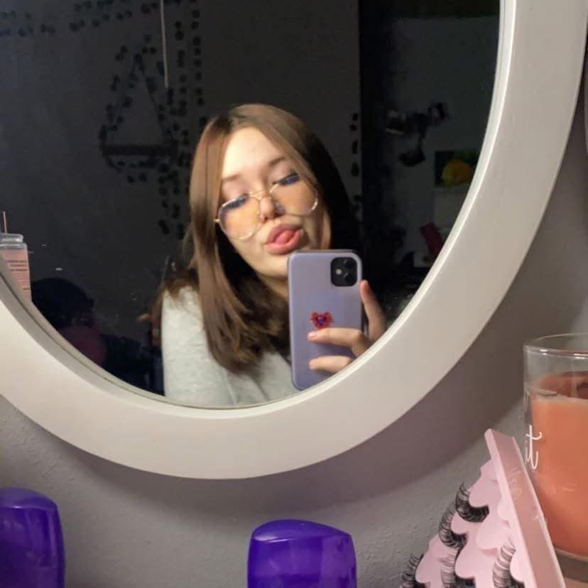 anyone have hailey hicks from meadow lake?