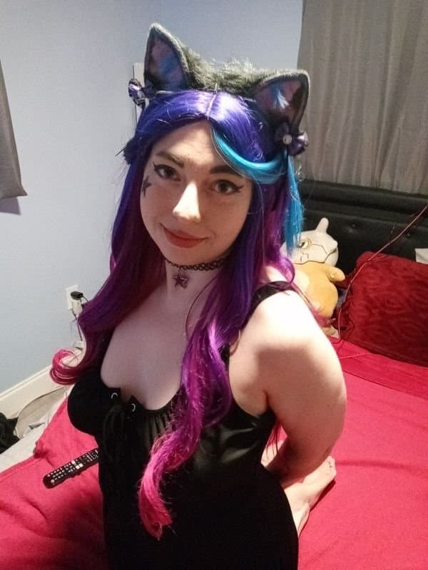 Click to view full size BNWO owns me