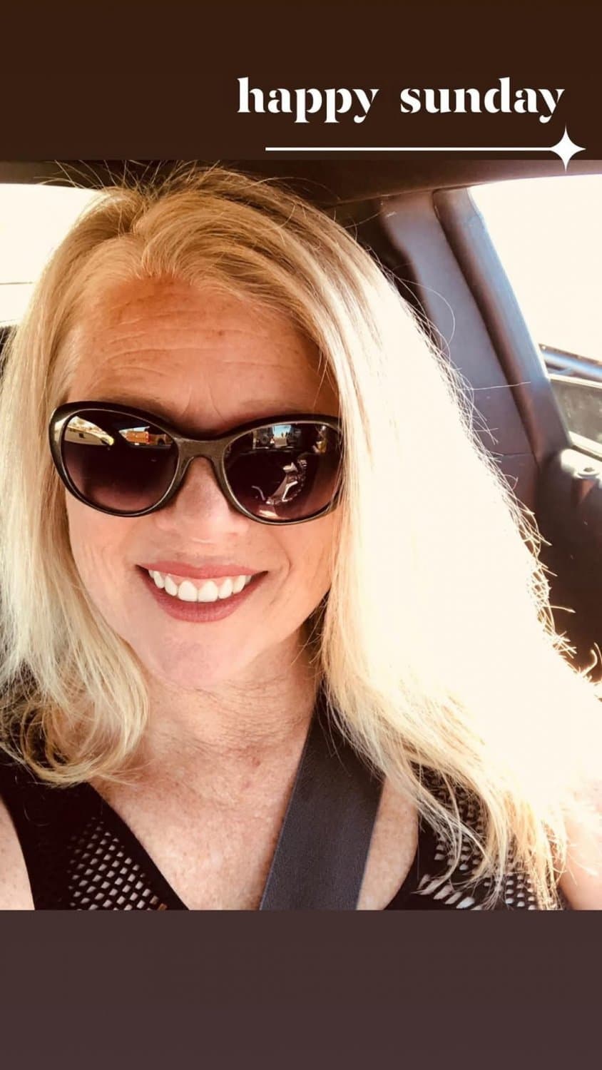 Meet Me At My My Office After Work For Topless Pictures - Big Boobs Blonde , Arizona free Use