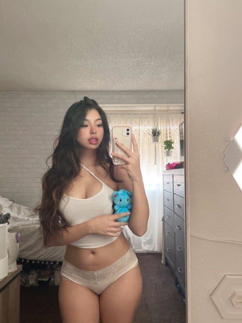 Cutie asian dani threeway leaks