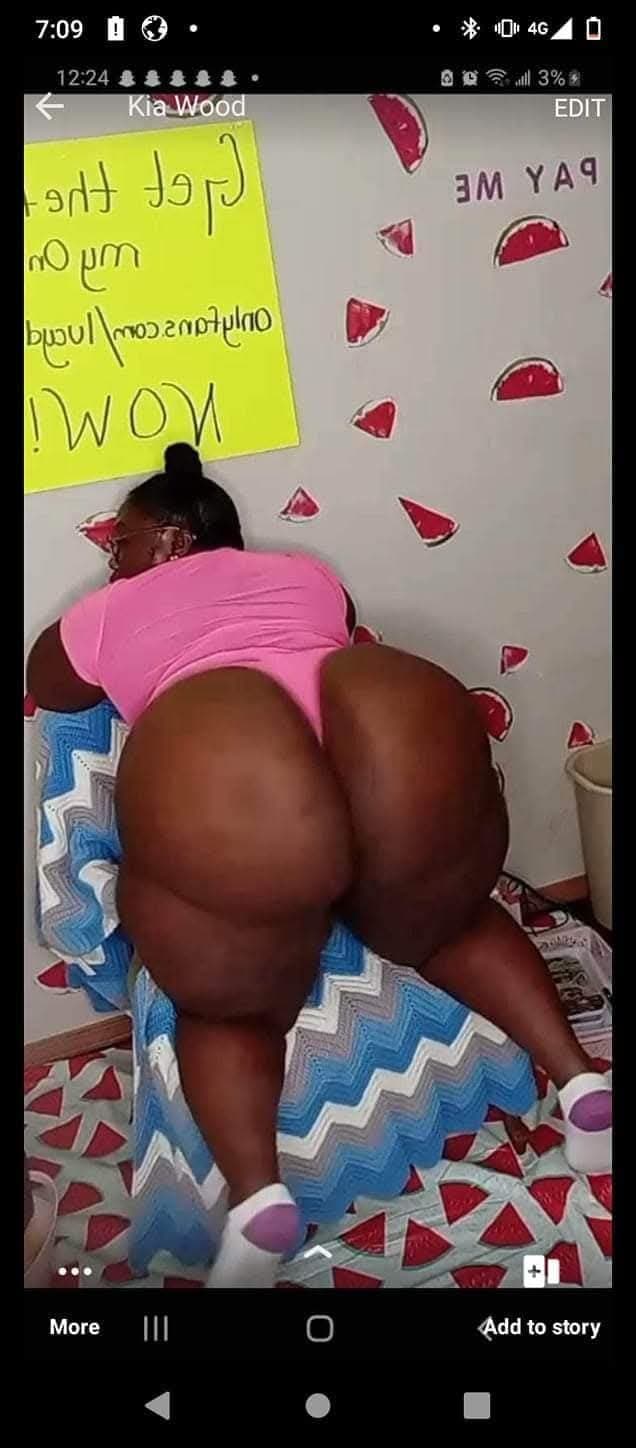 HUGE THICK MEGA EBONY BBW BUG OLE JUICY ASS BOOTY