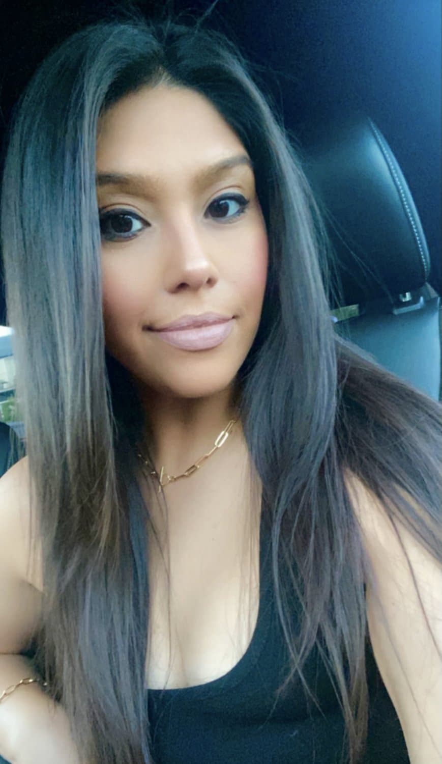 Latina webslut Heidi naked in public . Loves being caught. Kik cway5