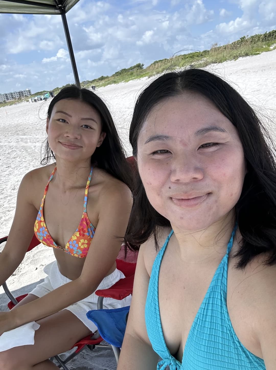 <<beach vacation with husband and bestie<3>>