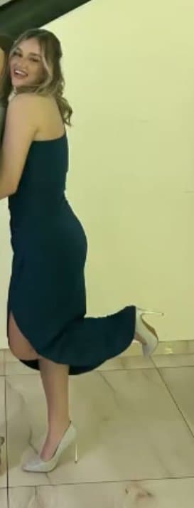 Amina.. Tuzla??/Wien?? Kommentiert geil / Komentarisite! Ko Poznaje inbox, wer sie kennt, dm