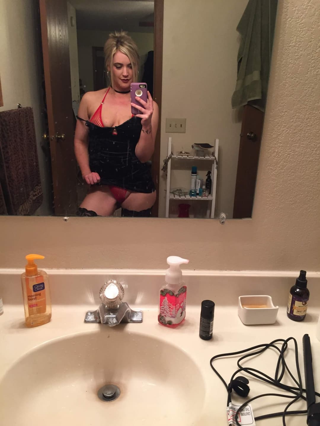 Drunk mom reluctant to stop sucking after her baby interrupted