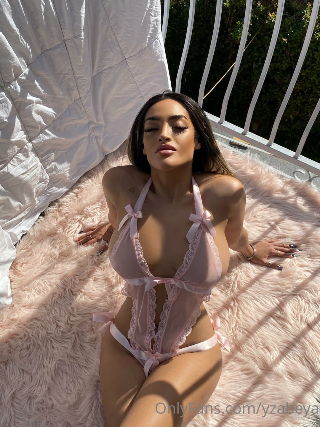 sexy ass exotic pussy