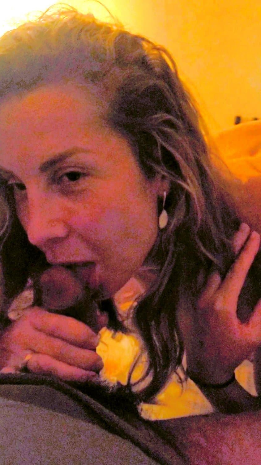 Click to view full size Horny wife sucking dick amateur pussy hot