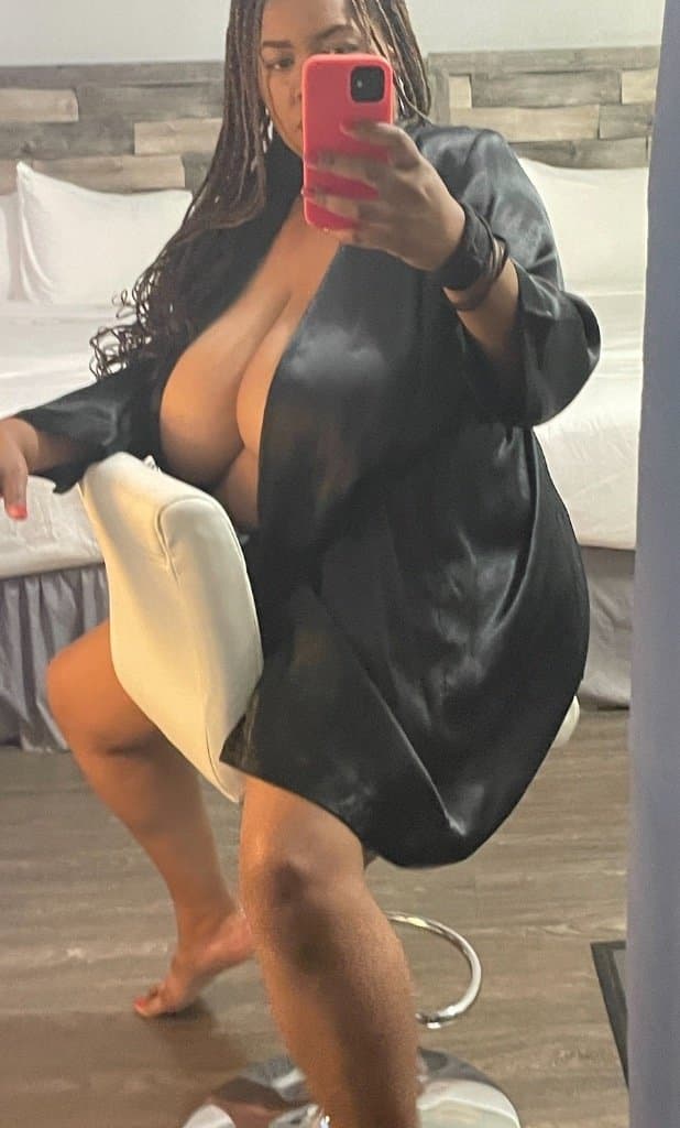 Tetona madura suegra busty milf mom bod NATURAL authentic real leaks