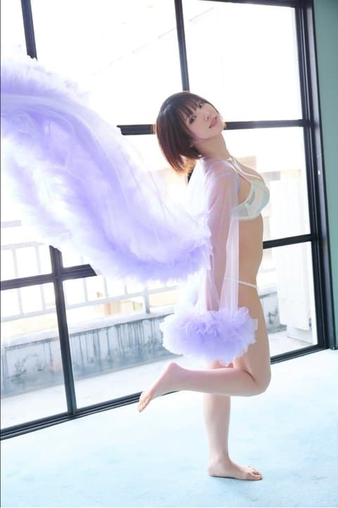 Enako [FRIDAY] monthly girl 039 = えなこ 完全未発表30カット＆ムービー 2024.08.01