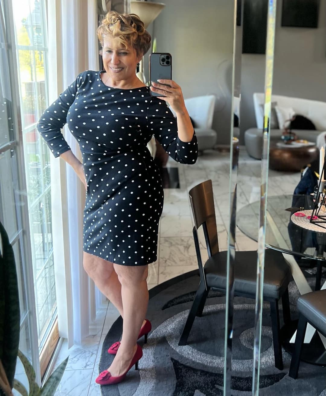 Thick Gilf flight attendant 2